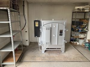 陶芸窯の設置例：大型電気窯