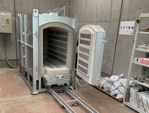 陶芸窯の設置例：大型電気窯